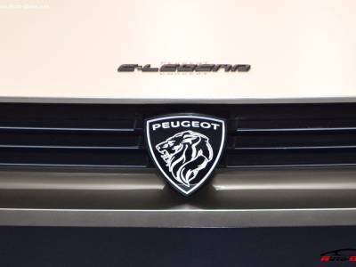 Peugeot e-LEGEND