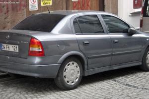 Opel Astra necə maşındır? Opel Astra Haqqında Tam Məlumat